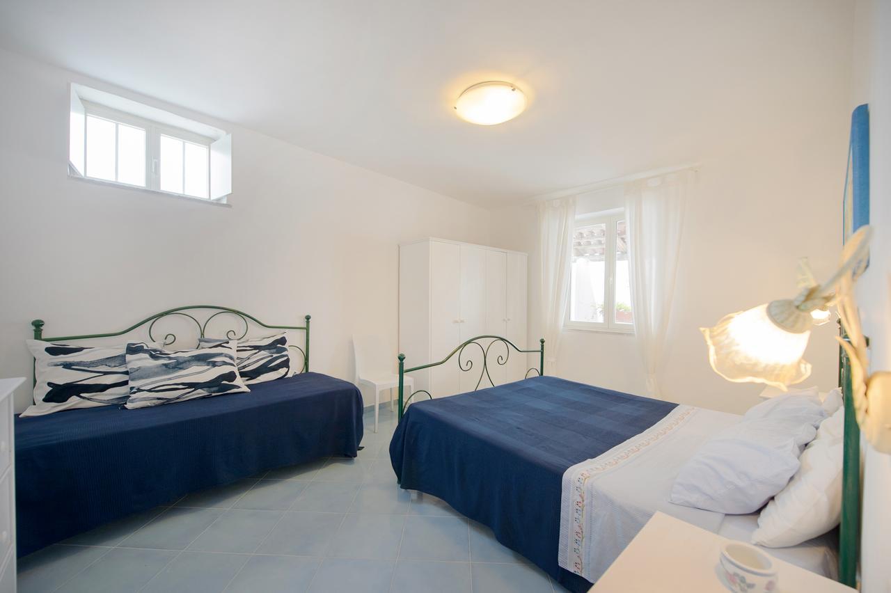 Villa Le Querce Procida Exterior foto